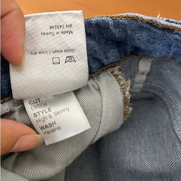 REFORMATION Havana Washed Denim High & Skinny Jeans - Picture 5 of 8